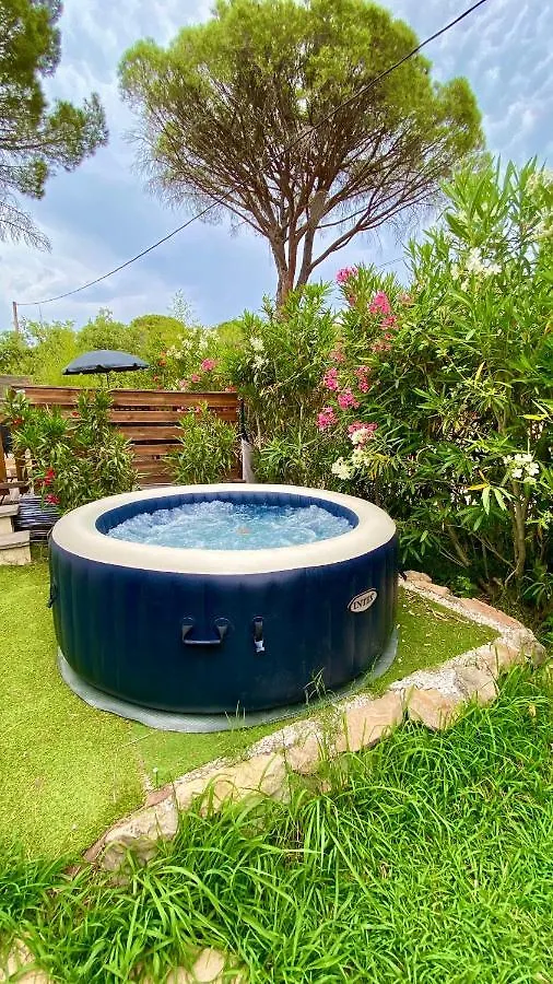 studio indépendant dans villa avec piscine jacuzzi Vidauban