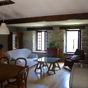 montsgur-ariege-grande-maison-co-rnove.midi-pyreneeshotels.com/